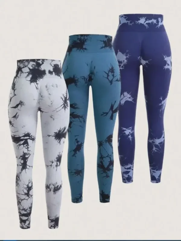 leggins con abertura en una pierna