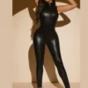 Enterizo negro  cuello alto