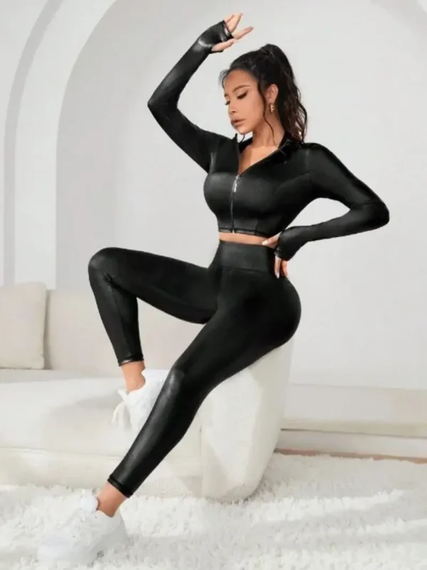 set pantalón y buso negro