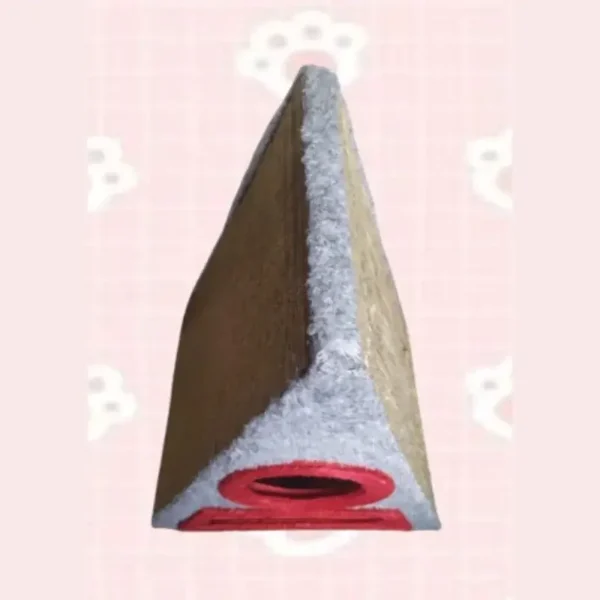 La Estación de Juego Perfecta: Rascador Triangular con 2 Rascadores y Pelota Incluida
